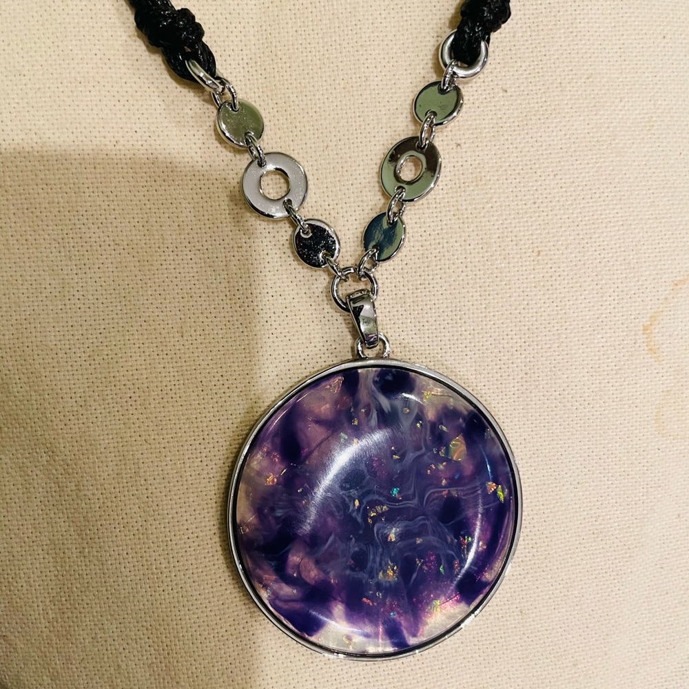 New Chico’s Necklace, Doble sided purple haze pendant, waxed cords.
